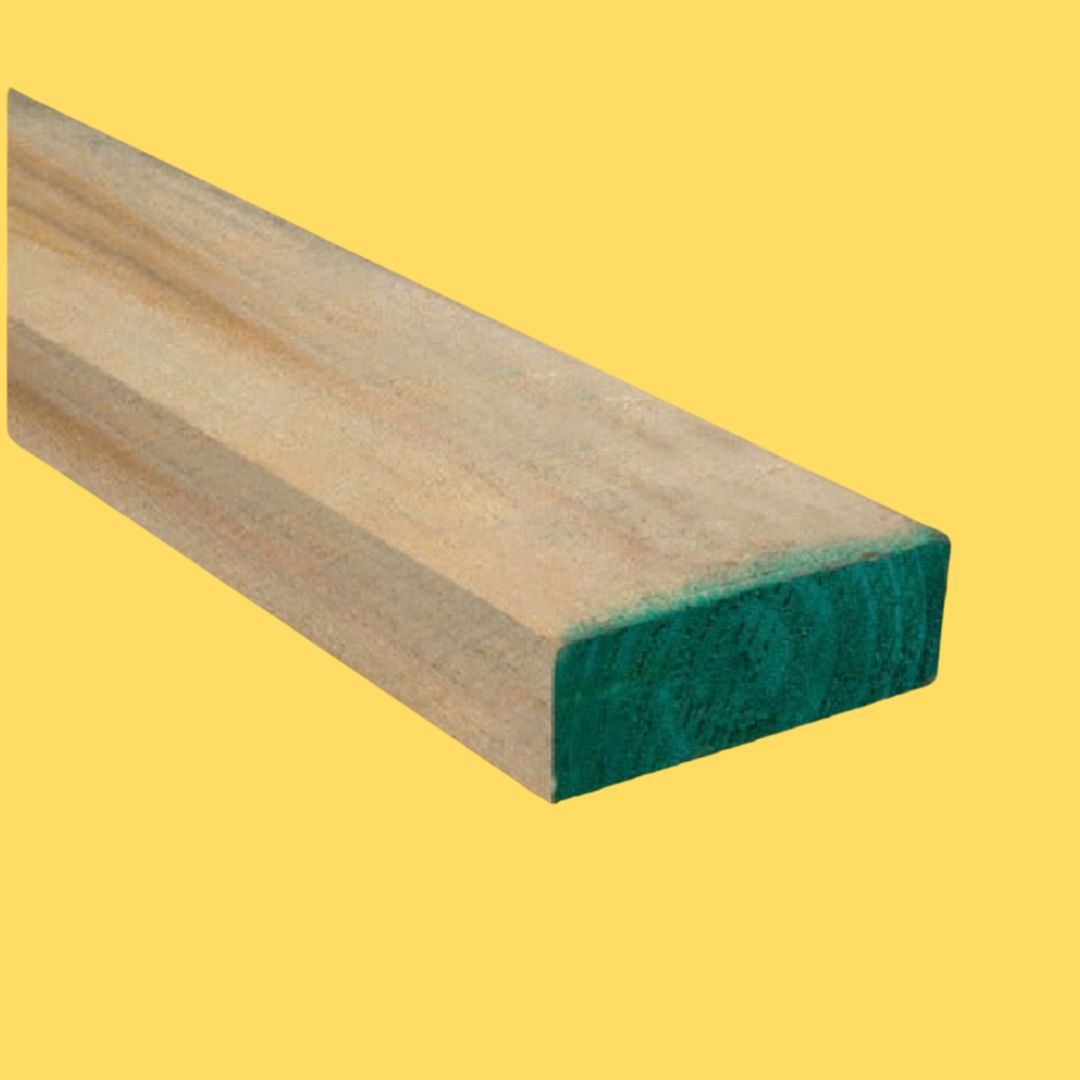 Pino Dimensionado Verde 1” x 10” Bruto
